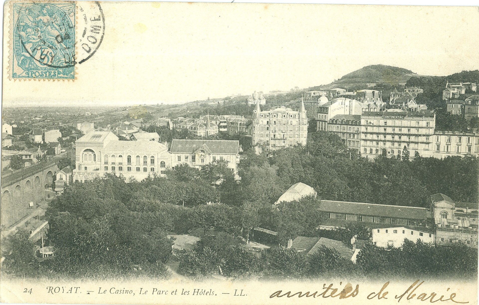 Royat — casino, parc et hôtels (carte postale ancienne)