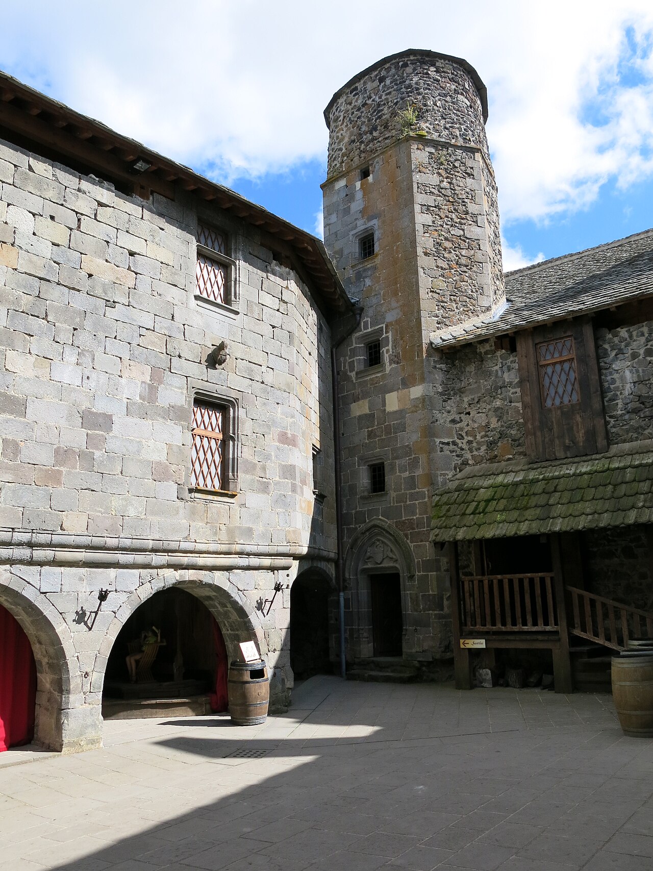 Château de Murol — photo 4